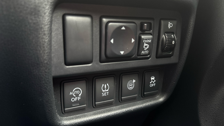 Nissan Juke 1.2 DiG-T Tekna 5dr Petrol Hatchback